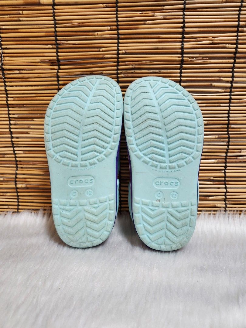 C12- Preloved Original Crocs for kids (Category: Babies & Kids Fashion) located in Navotas City. Submitted by FluffyFeet (Listing ID 1466735432, Image 3). Description: NEW ARRIVAL❗️ This is a PRELOVED ORIGINAL CROCS FOR KIDS‼️ Please managed your expectations ❤️ 📌 Strictly MINE NOW, PAY NOW ONLY❗️ (Unless suki na po na maayos kausap at iwas cancellation) 📌 You may ask for other photos before placing order/s STRICTLY NO RETURN, NO EXCHANGE UNLES