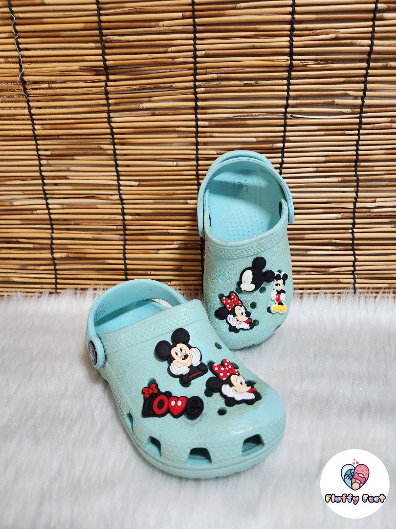 C8- Preloved Original Crocs for kids (Category: Babies & Kids Fashion) located in Navotas City. Submitted by FluffyFeet (Listing ID 1466595172, Image 2). Description: NEW ARRIVAL❗️ This is a PRELOVED ORIGINAL CROCS FOR KIDS‼️ Please managed your expectations ❤️ 📌 Strictly MINE NOW, PAY NOW ONLY❗️ (Unless suki na po na maayos kausap at iwas cancellation) 📌 You may ask for other photos before placing order/s STRICTLY NO RETURN, NO EXCHANGE UNLESS
