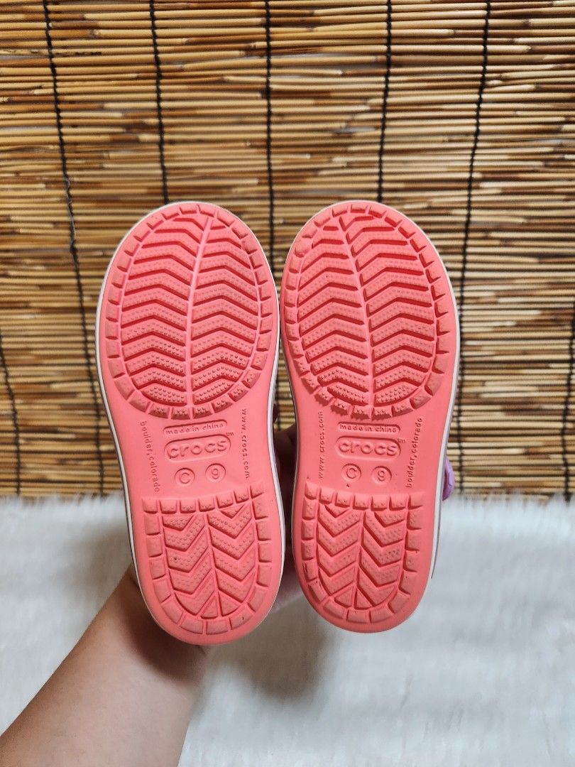 C9- Preloved Original Crocs for kids (Category: Babies & Kids Fashion) located in Navotas City. Submitted by FluffyFeet (Listing ID 1466582719, Image 3). Description: NEW ARRIVAL❗️ This is a PRELOVED ORIGINAL CROCS FOR KIDS‼️ Please managed your expectations ❤️ 📌 Strictly MINE NOW, PAY NOW ONLY❗️ (Unless suki na po na maayos kausap at iwas cancellation) 📌 You may ask for other photos before placing order/s STRICTLY NO RETURN, NO EXCHANGE UNLESS