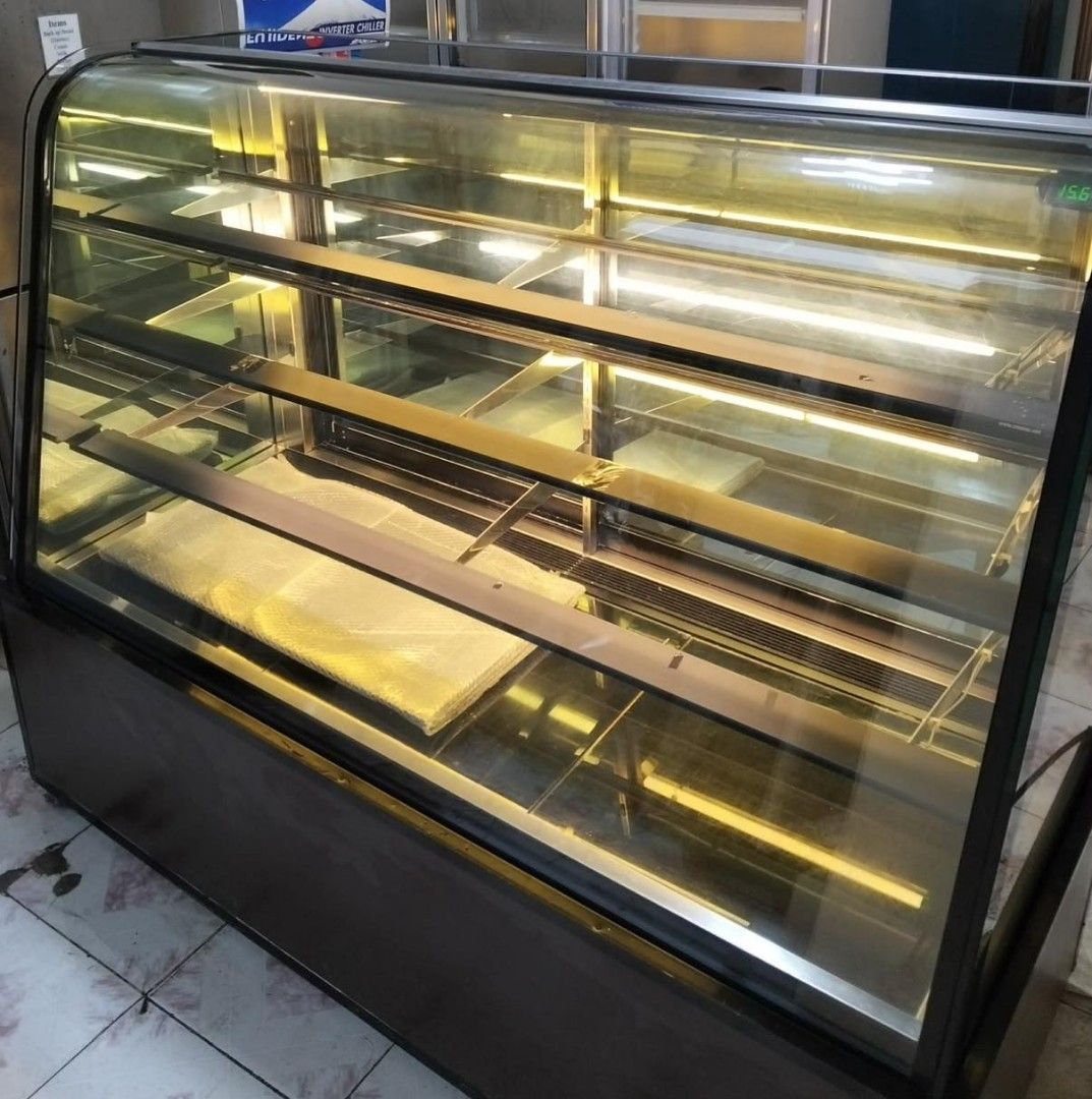 CAKE CHILLER 6FT BY 5FT (Category: Refrigerators and Freezers) located in Taguig. Submitted by jasminefuentes286 (Listing ID 1466650382, Image 1). Description: .