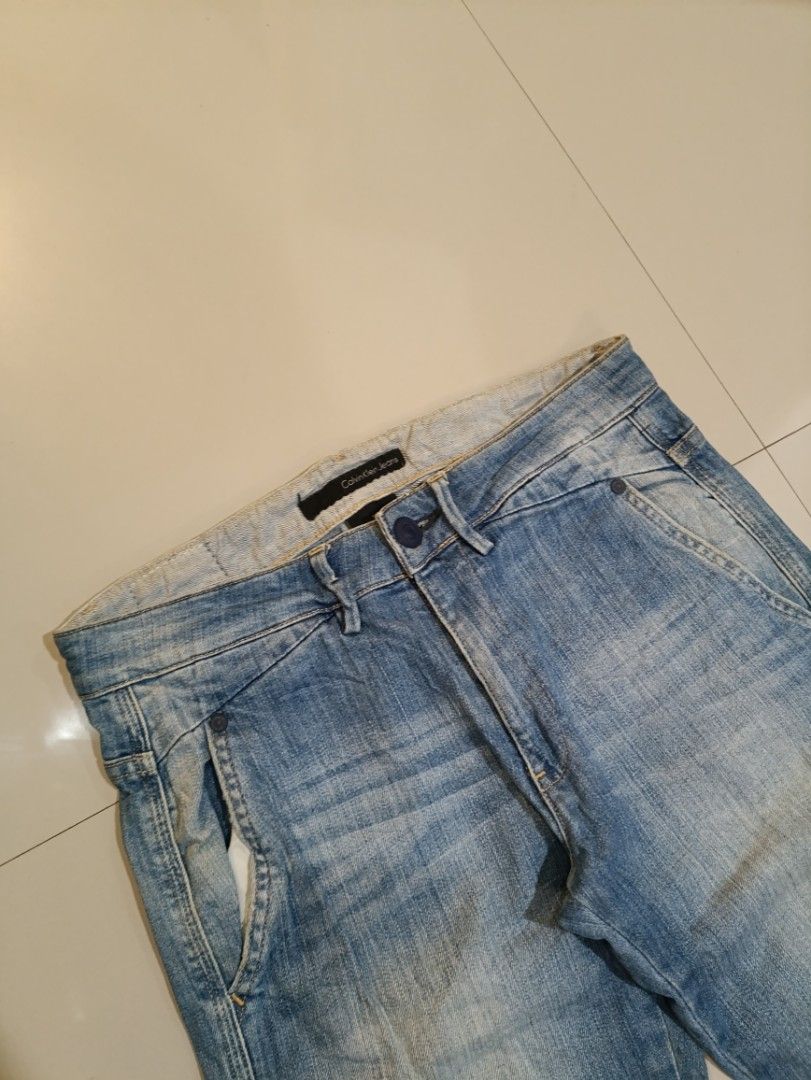 CALVIN KLEIN JEANS (Category: Jeans) located in Quezon City. Submitted by daniel_thrift05 (Listing ID 1466624927, Image 3). Description: No issue Excellent condition Size 30 Dm me for more details.