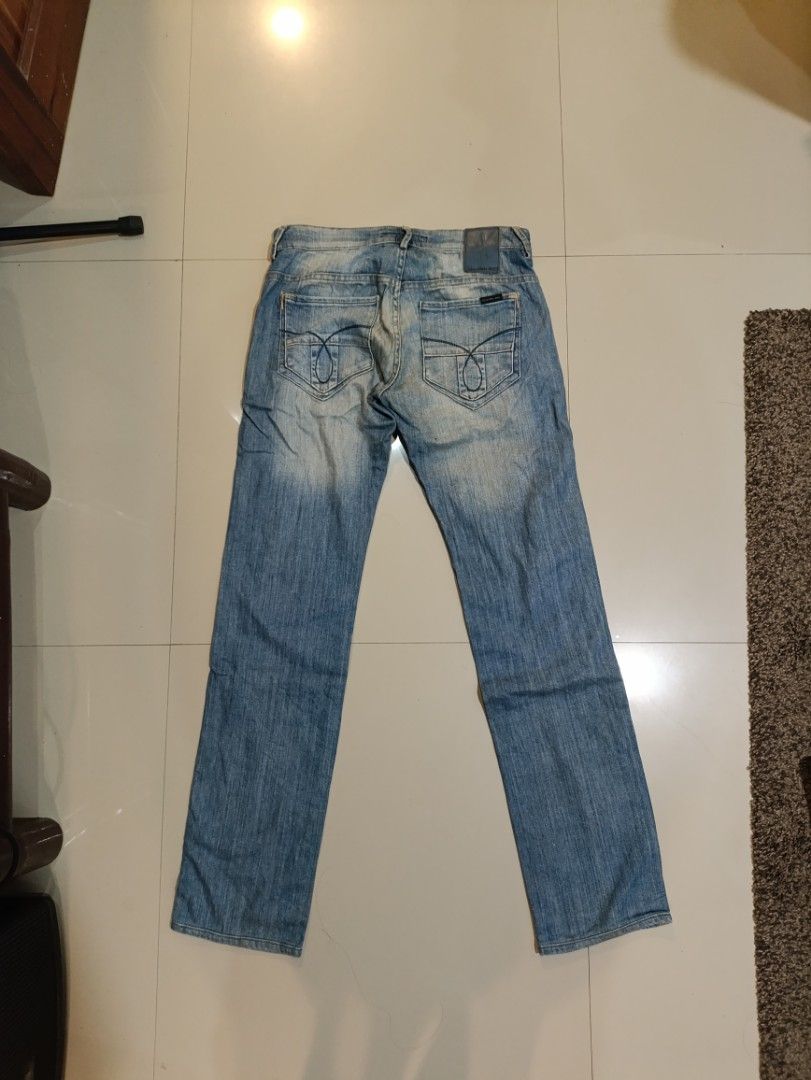CALVIN KLEIN JEANS (Category: Jeans) located in Quezon City. Submitted by daniel_thrift05 (Listing ID 1466624927, Image 2). Description: No issue Excellent condition Size 30 Dm me for more details.