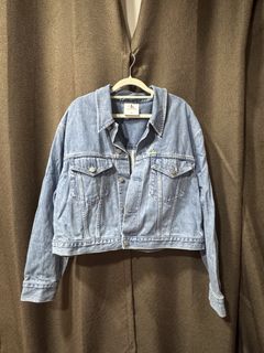 (Category: ) located in . Submitted by thehiddenwardrobe (Listing ID 1466619196, Image 1). Description: .