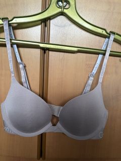 (Category: ) located in . Submitted by Sluxuries (Listing ID 1466645610, Image 1). Description: .