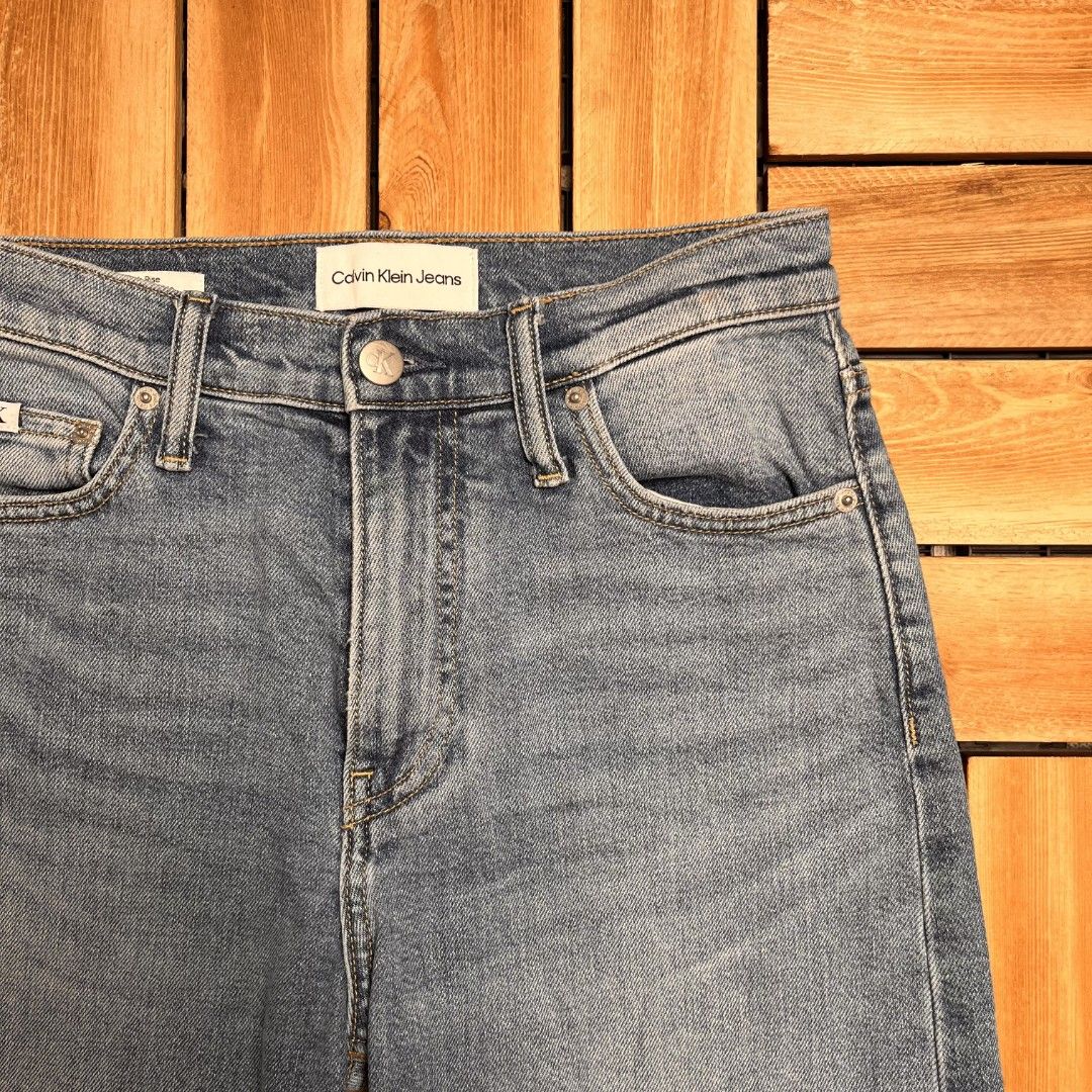 Calvin Klein WIDE LEG PANTS (Category: Jeans) located in Floridablanca. Submitted by d_elevated (Listing ID 1466607369, Image 3). Description: .
