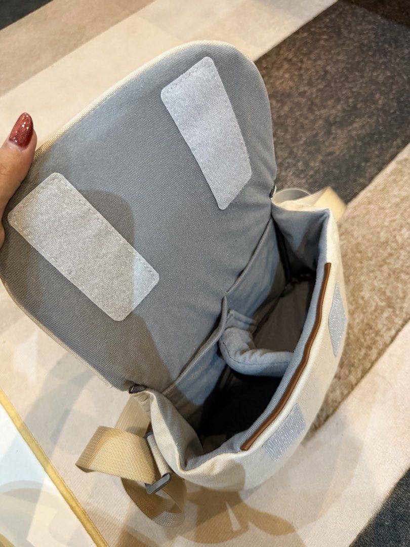 Camera Bag (Category: Camera Bags & Carriers) located in Malabon City. Submitted by makihiato (Listing ID 1466604448, Image 2). Description: brand new.