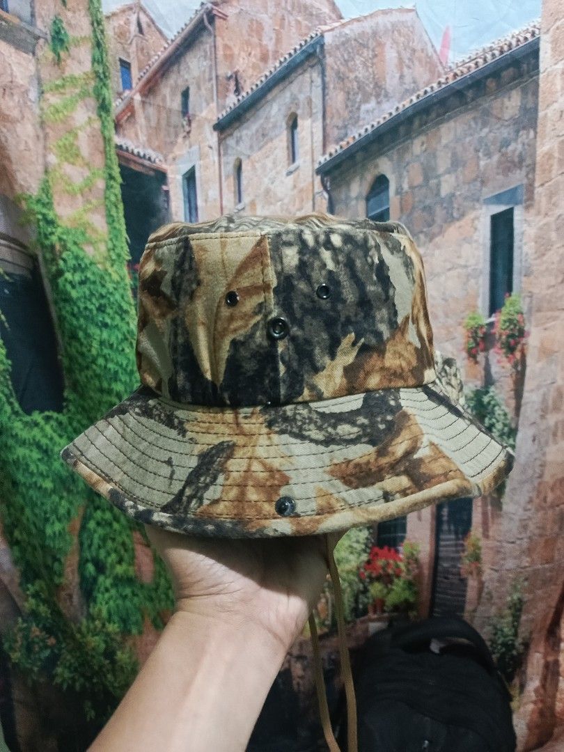Camouflage realtree bucket hat medium (Category: Caps & Hats) located in Caloocan City. Submitted by shsgoods (Listing ID 1466587449, Image 1). Description: location: Karuhatan Valenzuela City.