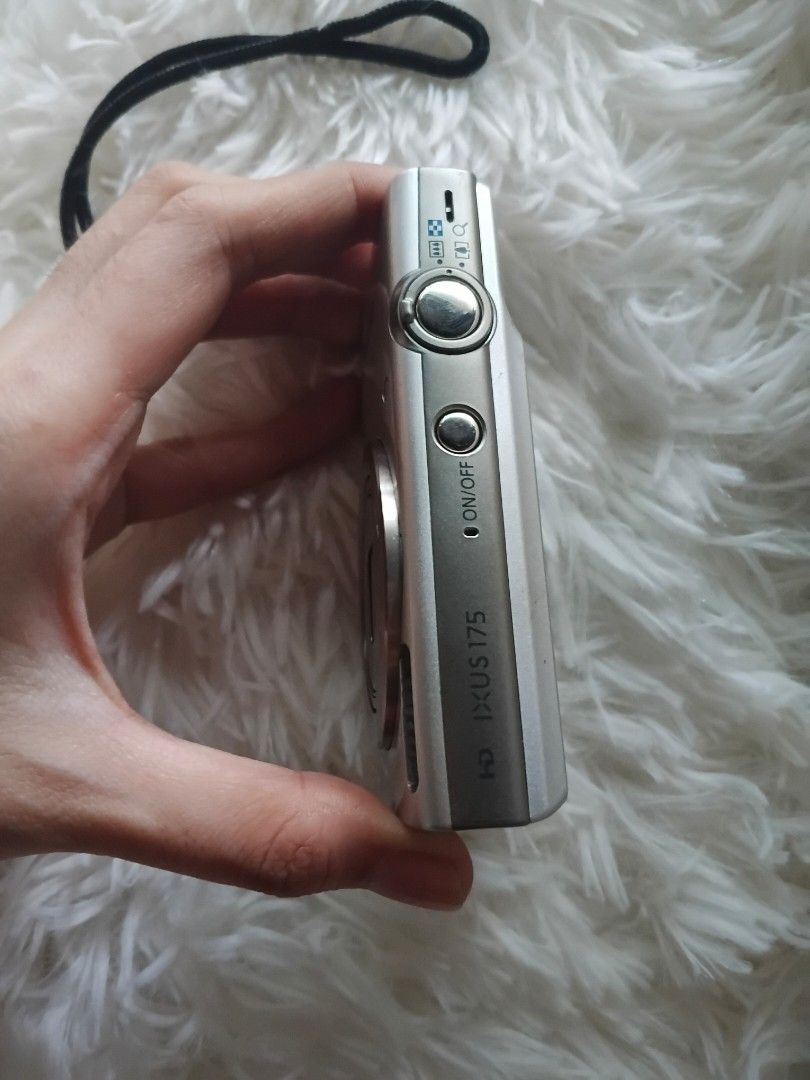 Canon IXUS 175 (Category: Cameras) located in Manila. Submitted by elocinkeil (Listing ID 1466635587, Image 3). Description: Canon IXUS 175 ₱6,800 SPECS: •20MP CCD •8× optical zoom •2.7” LCD FULLY WORKING NCLUSIONS: -Wrist strap -Charger -Battery universal charger 📍LOC: TAGUIG CITY Meet up dito sa loc ko OR LALAMOVE SHOULDER NI BUYER SF.