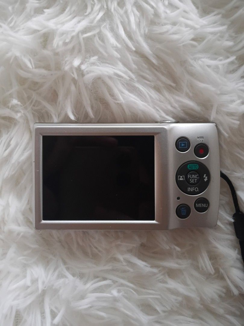 Canon IXUS 175 (Category: Cameras) located in Manila. Submitted by elocinkeil (Listing ID 1466635587, Image 2). Description: Canon IXUS 175 ₱6,800 SPECS: •20MP CCD •8× optical zoom •2.7” LCD FULLY WORKING NCLUSIONS: -Wrist strap -Charger -Battery universal charger 📍LOC: TAGUIG CITY Meet up dito sa loc ko OR LALAMOVE SHOULDER NI BUYER SF.