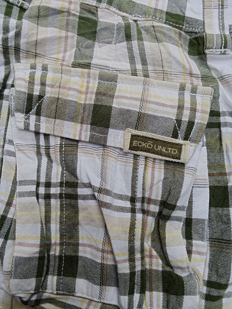 Cargo shorts ecko limited (Category: Shorts) located in Lipa City. Submitted by -mon27thrift14 (Listing ID 1466638394, Image 3). Description: waistline 36 length 23 hem13.5.