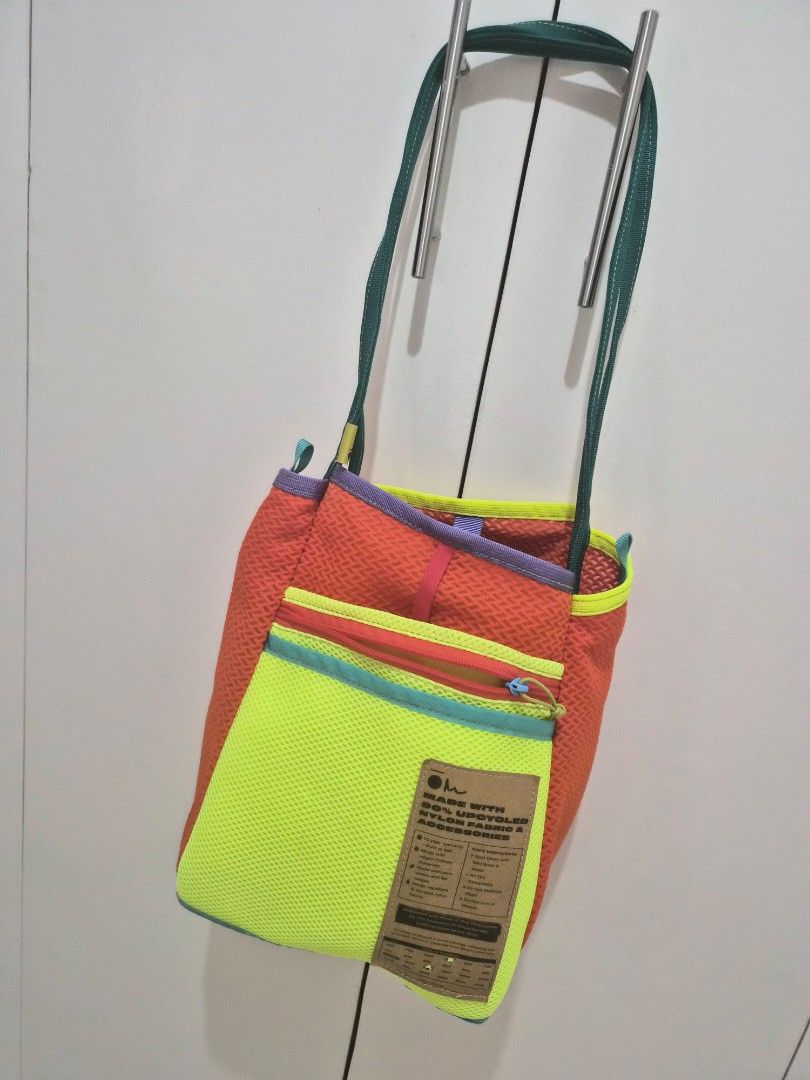 Carry Om Mala Bag Medium (Category: Tote Bags) located in Paranaque City. Submitted by nicklelaudia (Listing ID 1466740348, Image 3). Description: Carry Om Mala Bag size medium orange bought it from Sole Academy location: Parañaque price: 2.6k RFS: want another color.