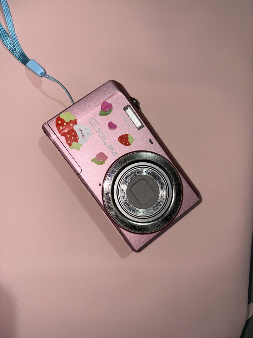 Casio ex zs5 pink (Category: Cameras) located in Abucay. Submitted by manjus.snpylpy (Listing ID 1466716221, Image 1). Description: Unit Battery Case Strap .