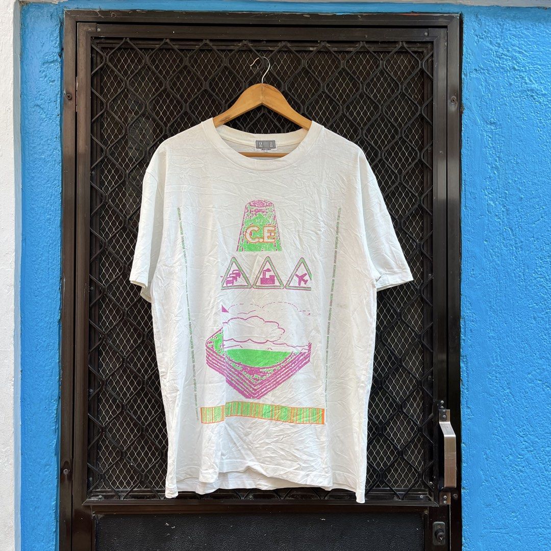 Cav Empt C.E. cone tee shirt White S/S 19 (Category: Tshirts & Polo Shirts ) located in Taguig. Submitted by scoutandloots (Listing ID 1466773969, Image 1). Description: Cav Empt C.E. cone tee shirt White S/S 19 • size: L • 22x28.5.