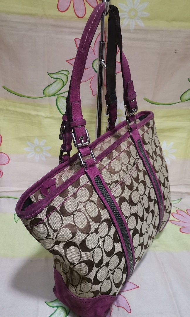 CC COACH monogram shoulder bag (Category: Luxury Bags & Wallets) located in Baguio. Submitted by princessjhade (Listing ID 1466728877, Image 3). Description: Purple suede trims Issue sa lips-- may mga tear.. See pic Plus shipping.