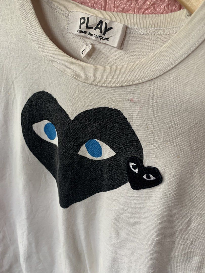 CDG Play Big Logo Authentic (Category: Shirts) located in Kabacan. Submitted by mansourrrrrr (Listing ID 1466734911, Image 3). Description: CDG Play Big Logo Authentic Youthsize: Large Small-Medium Adult Women’s Dimes: 18x22 Issue: Minimal stains (washable) Bagong bago po ito.