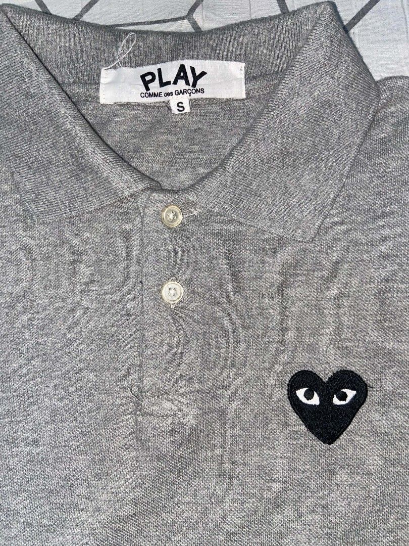 CDG PLAY POLO SHIRT (Category: Tshirts & Polo Shirts ) located in Antipolo. Submitted by goods_thrift (Listing ID 1466769913, Image 2). Description: Colorate 9.8/10 Excellent condisyon small on tag Dimensyon W18/L23.