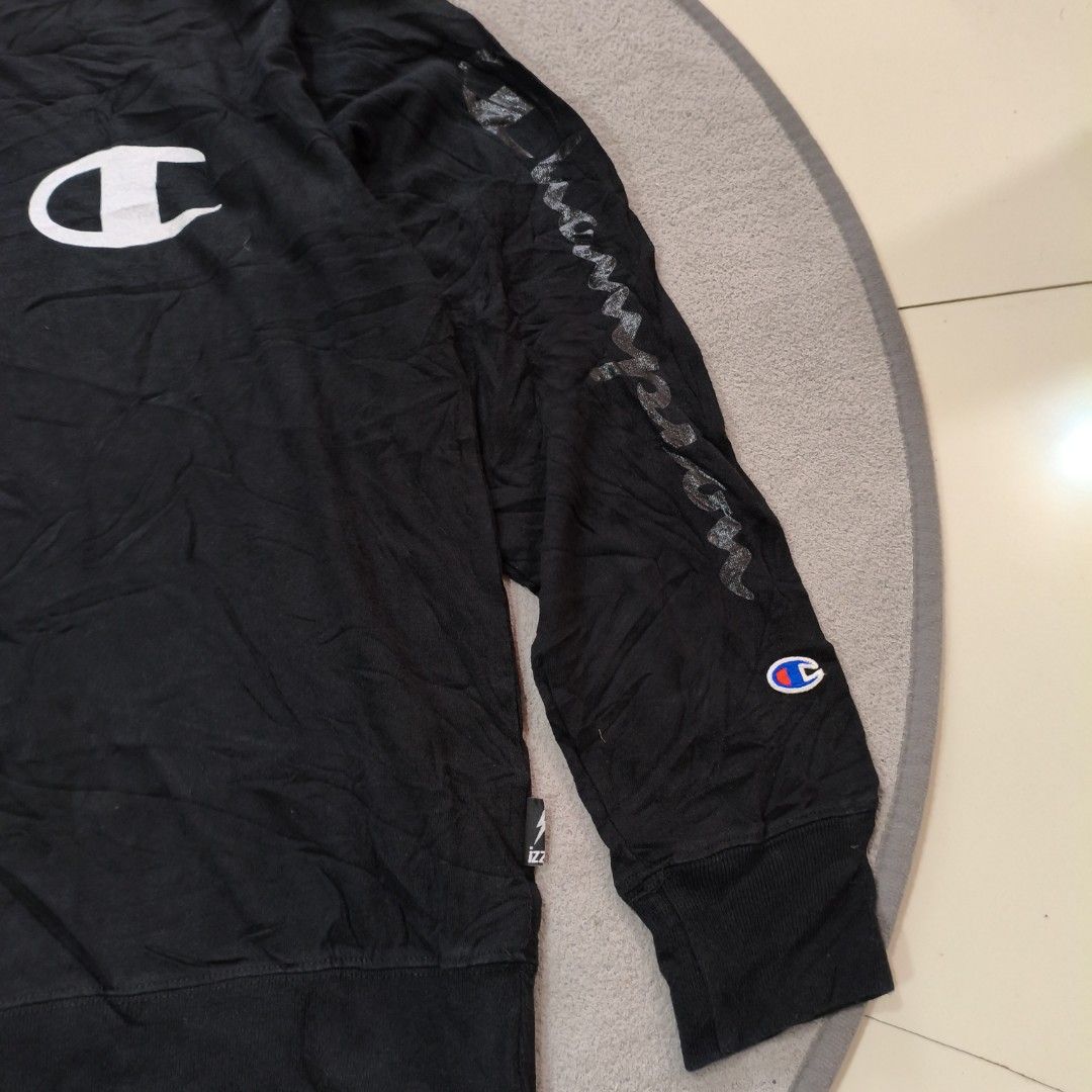 Champion x izzue sweater (Category: Hoodies) located in Calatrava. Submitted by ermitany0 (Listing ID 1466690426, Image 3). Description: champion x izzue sweater excellent condition size: Large width x length: 22x27" location: Negros Occidental PM if interested 📩 📩 📩 📩.
