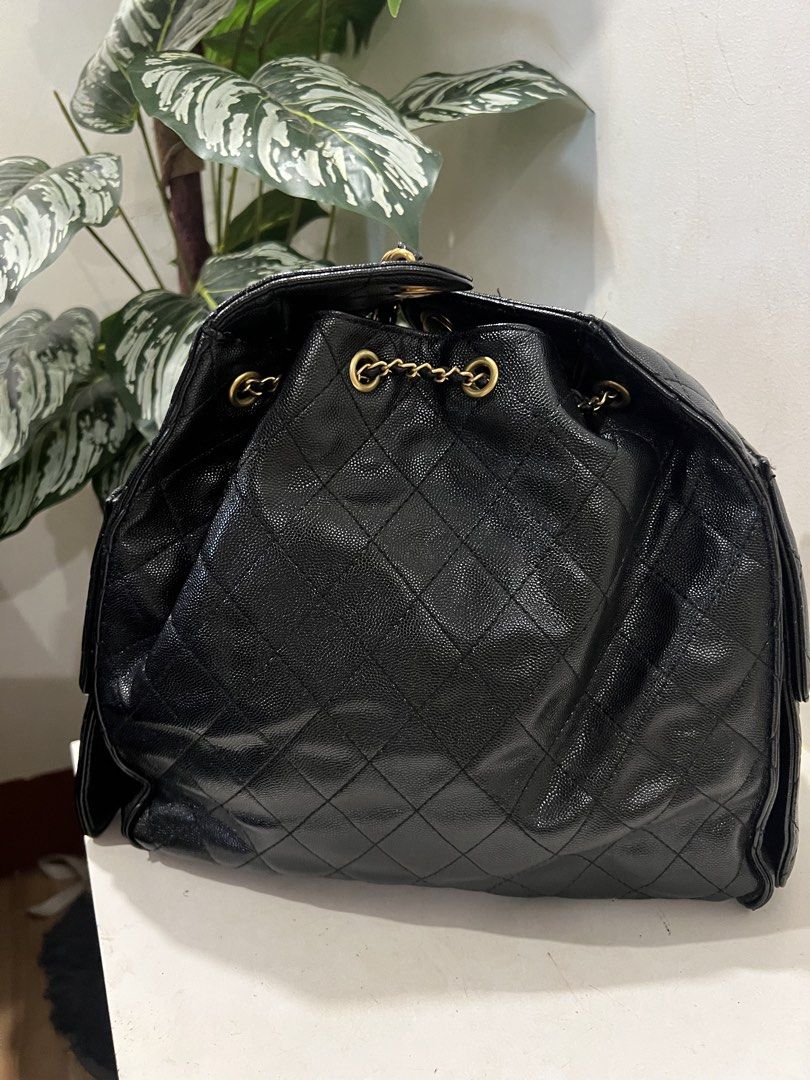 Chanel (Category: Shoulder Bags) located in Lipa City. Submitted by thyra06 (Listing ID 1466620721, Image 3). Description: Chanel large size genuine leather.