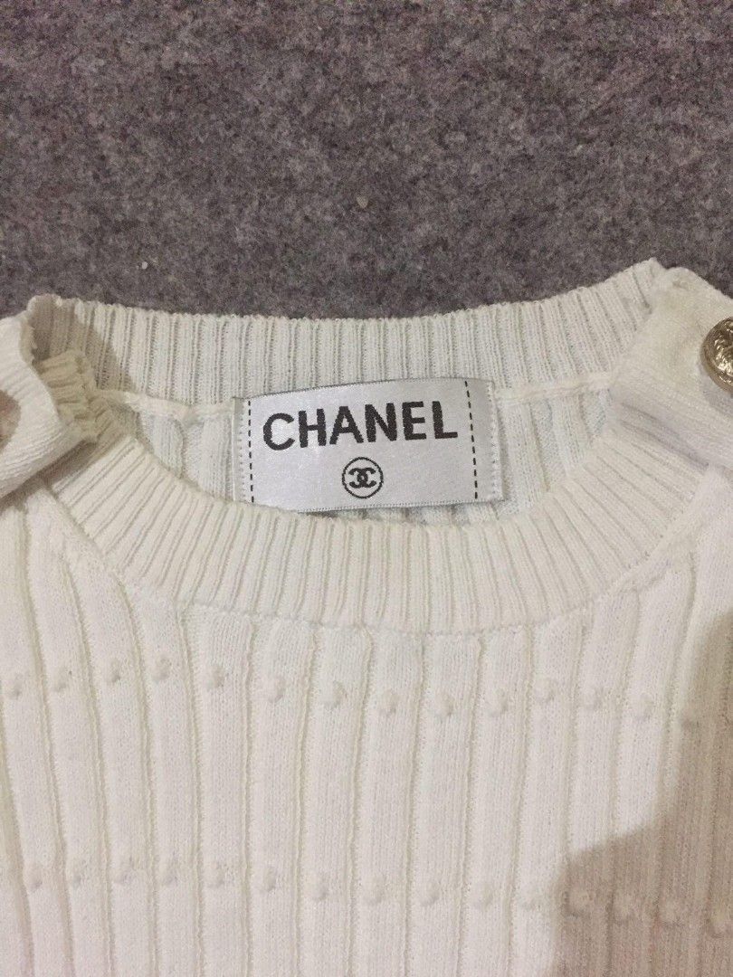 CHANEL KNITTED TOP (Category: Others Tops) located in General Santos City (Dadiangas). Submitted by thrift_n_south (Listing ID 1466679409, Image 3). Description: Excellent Condition 9.5/10 Color Rate Size 36 on tags Flawless | Needs Wash (small yellow stain).