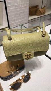 （分類：）位於 。 由 f.f.f. 提交（商品編號 1466694038，圖片 1）。簡介： 。