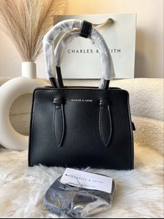 (Category: ) located in . Submitted by preloved.closet2 (Listing ID 1466770050, Image 1). Description: .