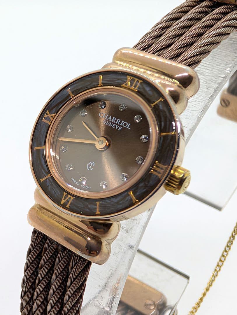 Charriol Geneve Diamond Bangle Watch (Category: Luxury Watches) located in Dasmarinas. Submitted by goaldeluxe (Listing ID 1465023839, Image 1). Description: .