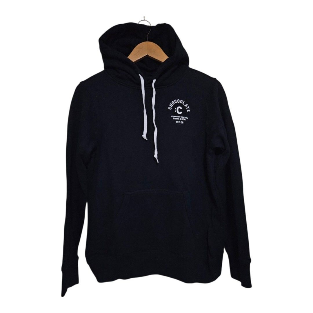 Chocoolate pullover hoodie (Category: Coats, Jackets and Outerwear) located in Baguio. Submitted by fadexquisite (Listing ID 1466680561, Image 1). Description: Chocoolate pullover hoodie Med wmns 25x19 Excellent condition 500 plus ship fee.