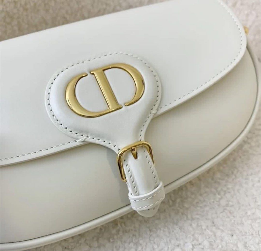 Christian Dior (Category: Cross-body Bags) located in Lipa City. Submitted by thyra06 (Listing ID 1466626697, Image 3). Description: Dior sling bag good as new.