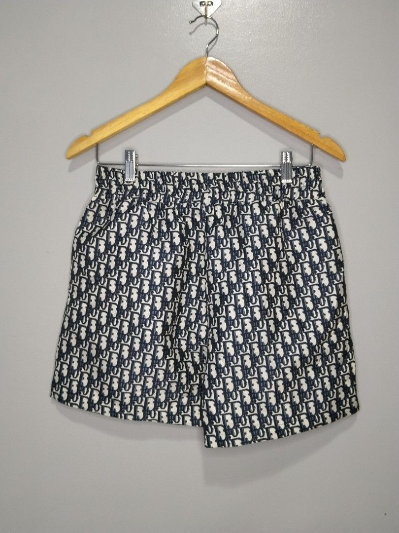 Christian Dior (Category: Shorts) located in Bago City. Submitted by classic_picked_up (Listing ID 1466672390, Image 2). Description: like new condition issue: missing one zipper puller complete tags 28-32 waist 15.5 length.
