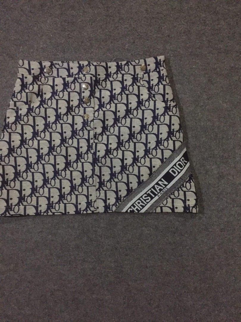 CHRISTIAN DIOR SKIRT (Category: Skirts) located in General Santos City (Dadiangas). Submitted by thrift_n_south (Listing ID 1466679913, Image 2). Description: Excellent Condition 10/10 Color Rate Complete tags Flawless | Needs Wash.