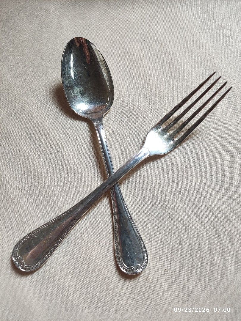 Christofle Sterling Silver Spoons and Fork Set (Category: Vintage Collectibles) located in Tagum. Submitted by cs1907 (Listing ID 1466564616, Image 2). Description: 176.6 grams total weight malalaki.