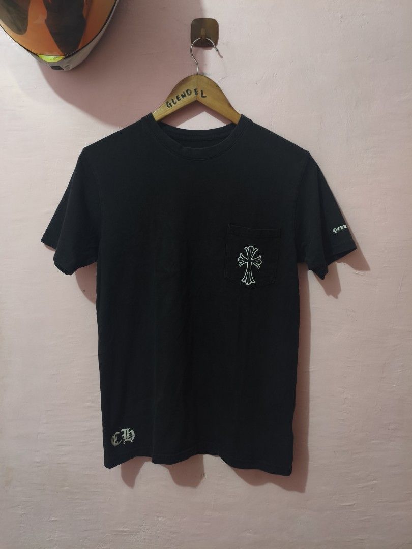 Chrome Hearts Cross Pocket Tee Black (Category: Tshirts & Polo Shirts ) located in Paranaque City. Submitted by glendel_04 (Listing ID 1466573747, Image 2). Description: Good cond 9.8/10 Size Small Laundry ✅.