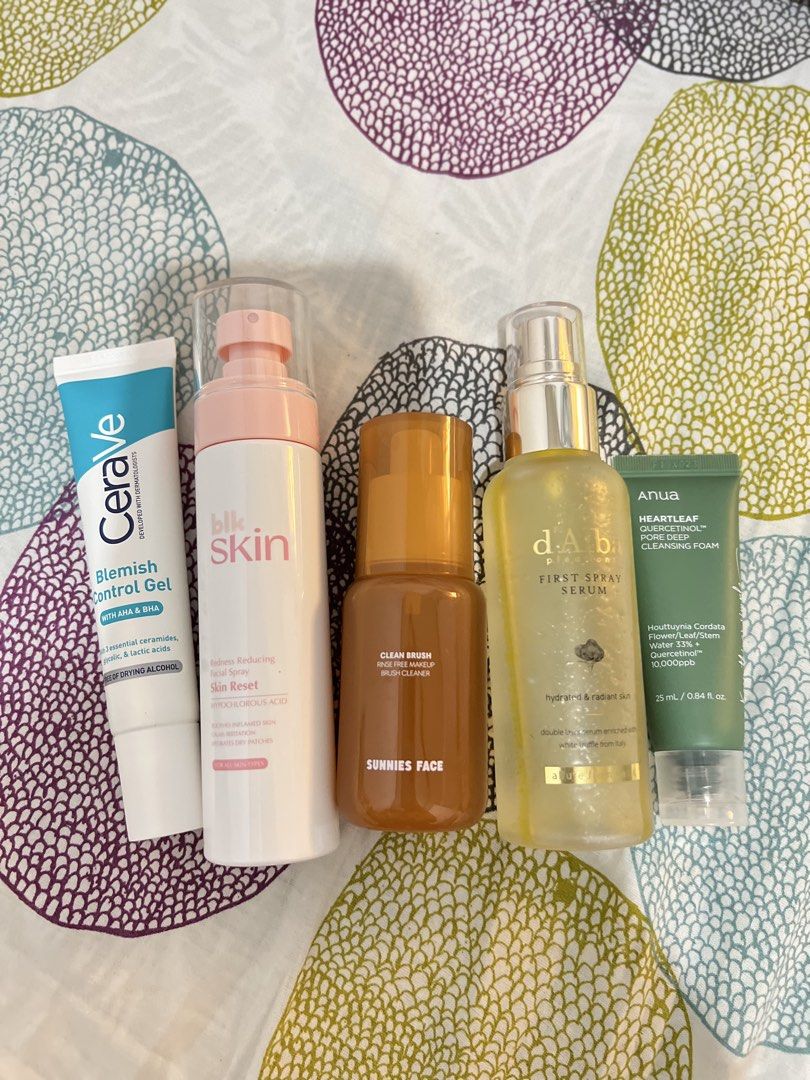 CLEARANCE SALE - Skincare (Category: Face Care) located in Cainta. Submitted by urbanclosetmnl (Listing ID 1466736100, Image 1). Description: - Sunnies Face Clean Brush Cleaner - 300 - CeraVe Blemish Control Gel - 600 - BLK skin Reset Redness Reducing Facial Spray - 300 - d'Alba First Spray Serum - 600 - Anua Heartleaf Quercetinol Pore Deep Cleansing Foam - 200.
