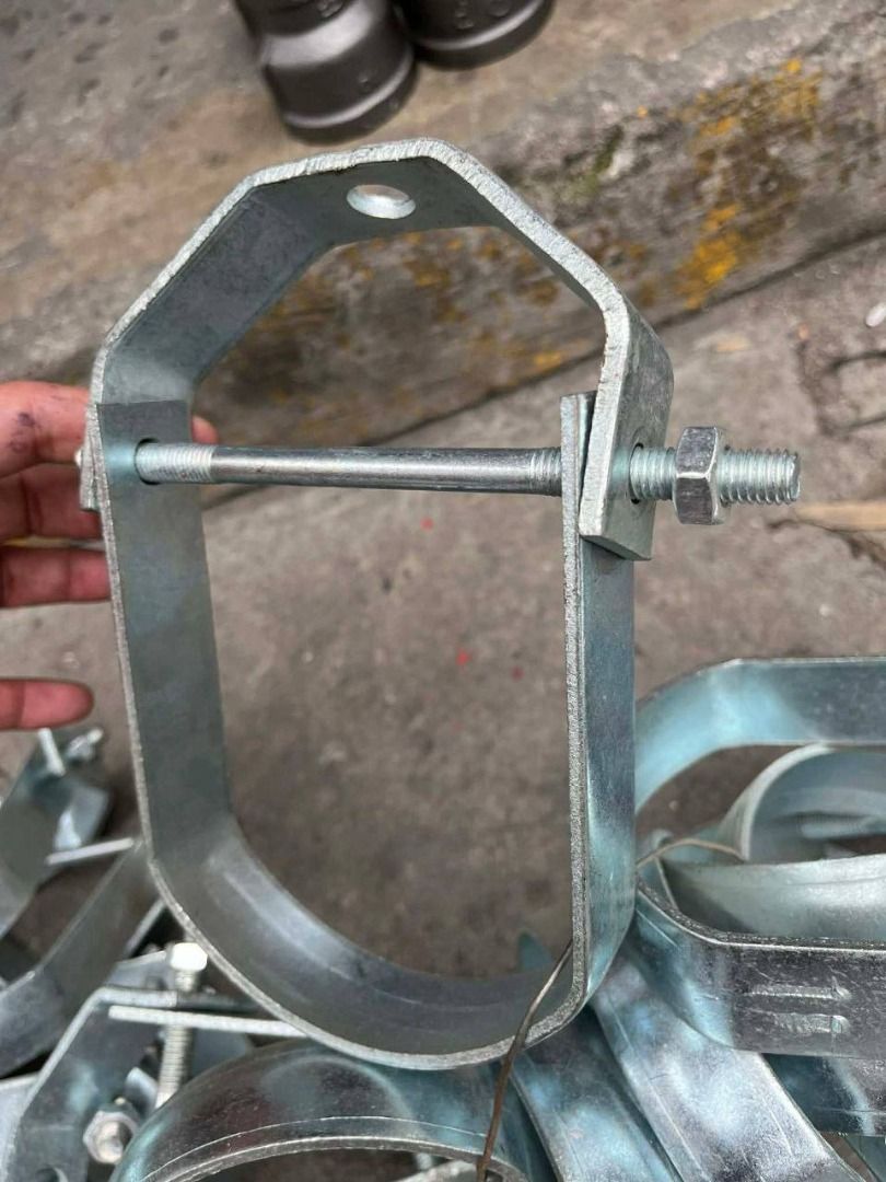 Clevis Hanger Size : 4” (Category: Everything Else Others) located in Manila. Submitted by 09171479278_elsie. (Listing ID 1466569217, Image 1). Description: Clevis Hanger Size : 4”.