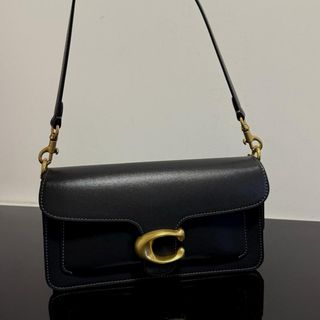 （分類：）位於 。 由 adenasawayn 提交（商品編號 1466737905，圖片 1）。簡介： 。