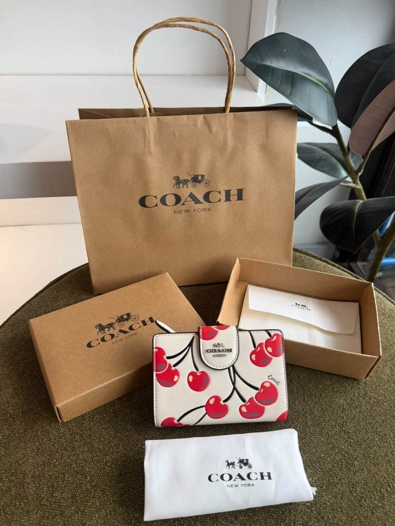 Coach Bifold Wallet (Category: Wallets & Card holders) located in Quezon City. Submitted by bagsboutiqueph (Listing ID 1466770522, Image 3). Description: LAST PRICE POSTED. LIMITED STOCKS! BRANDNEW WITH INCLUSIONS. COLOR MAY SLIGHTLY VARY IN ACTUAL DUE TO LIGHTING AND CAMERA SETTING. OTHER PHOTOS WILL BE SEND DURING PURCHASE AND FOR SURE BUYERS ONLY. WHEN IN DOUBT, DO NOT ORDER. THANK YOU..