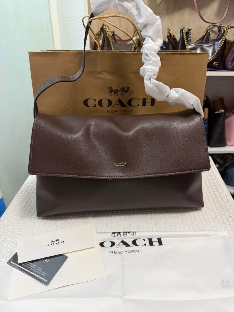 Coach Chelsea 36 (Category: Shoulder Bags) located in Binan City. Submitted by pinkykeenshop (Listing ID 1466765020, Image 1). Description: .