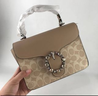 (Category: ) located in . Submitted by pinkykeenshop (Listing ID 1466587629, Image 1). Description: .