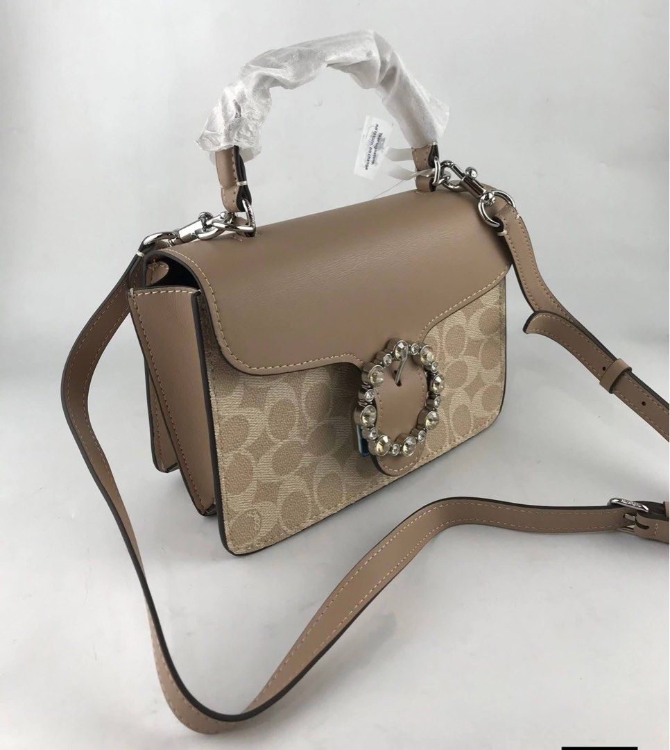 Coach Courtney Top Handle (Category: Shoulder Bags) located in Binan City. Submitted by pinkykeenshop (Listing ID 1466587629, Image 3). Description: .