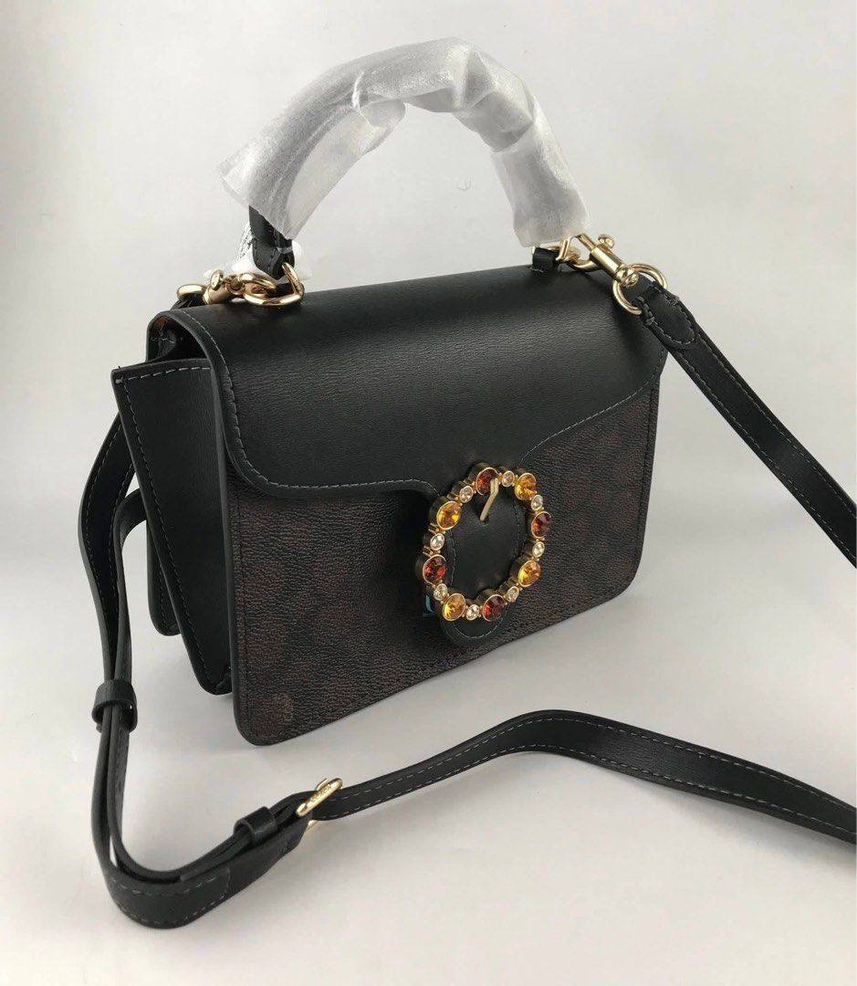 Coach Courtney Top Handle (Category: Shoulder Bags) located in Binan City. Submitted by pinkykeenshop (Listing ID 1466587835, Image 3). Description: .