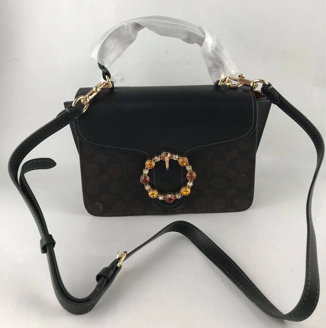Coach Courtney Top Handle (Category: Shoulder Bags) located in Binan City. Submitted by pinkykeenshop (Listing ID 1466587835, Image 2). Description: .