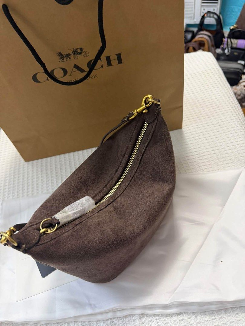Coach Demi Shoulder Bag (Category: Shoulder Bags) located in Binan City. Submitted by pinkykeenshop (Listing ID 1466773775, Image 2). Description: .