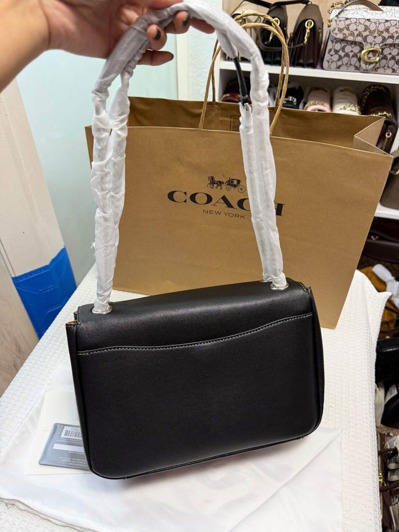 Coach Elodie (Category: Shoulder Bags) located in Binan City. Submitted by pinkykeenshop (Listing ID 1466765739, Image 3). Description: .