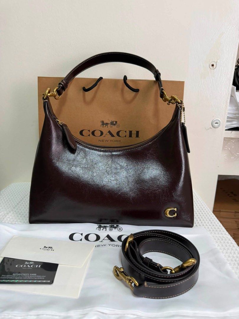 Coach Juliet (Category: Shoulder Bags) located in Binan City. Submitted by pinkykeenshop (Listing ID 1466765352, Image 1). Description: .