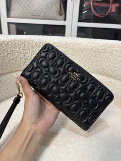 (Category: ) located in . Submitted by roxy_collection634 (Listing ID 1466691539, Image 1). Description: .