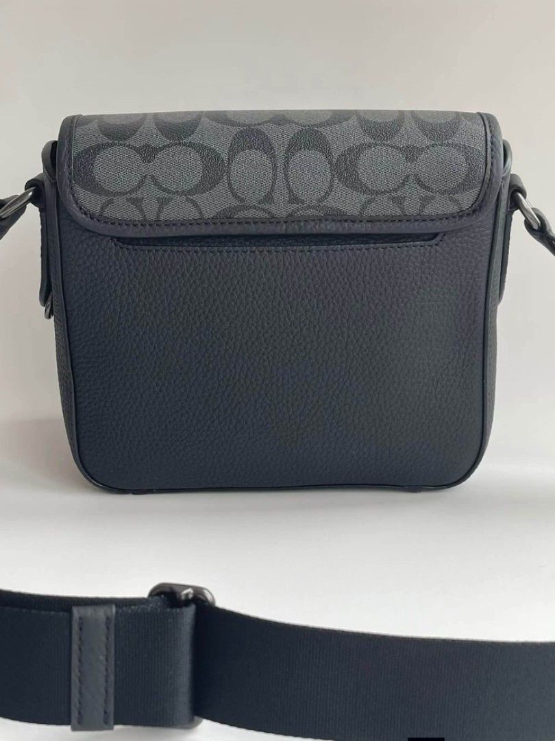 COACH MENS SULLIVAN FLAP SLING BAG (Category: Sling Bags) located in Pasig City. Submitted by titalana2011991 (Listing ID 1466597833, Image 3). Description: COMPLETE INCLUSIONS.