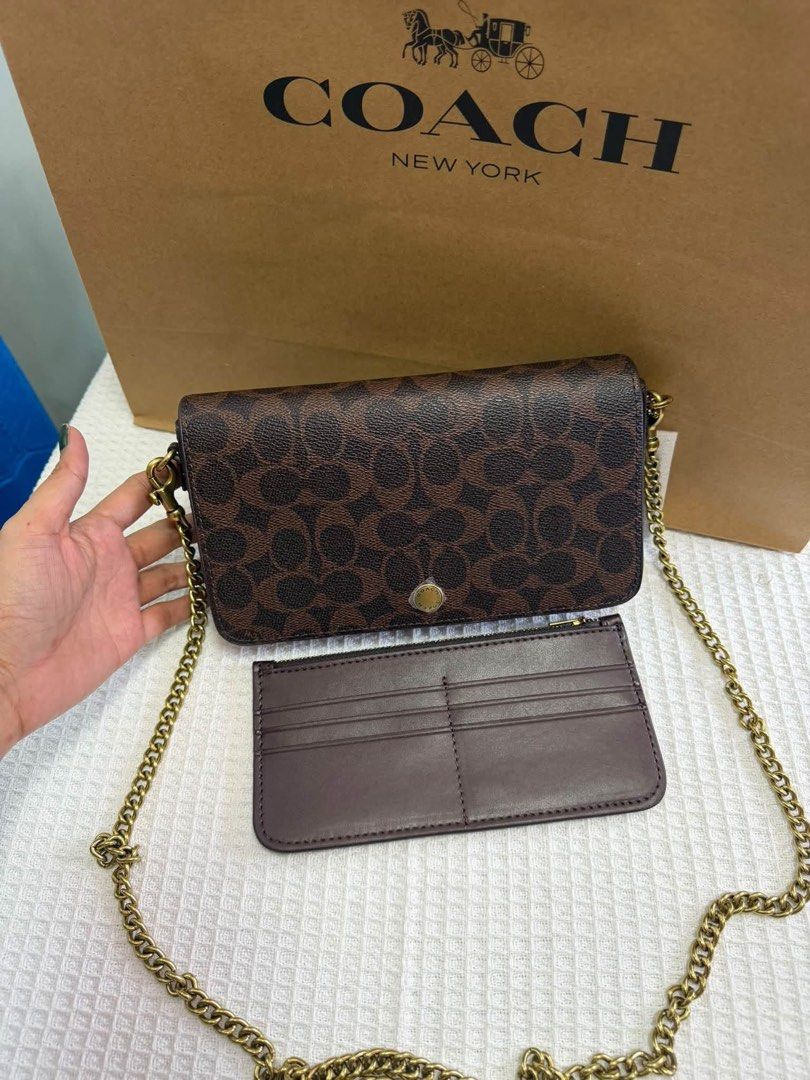 Coach Mila (Category: Cross-body Bags) located in Binan City. Submitted by pinkykeenshop (Listing ID 1466773730, Image 1). Description: .