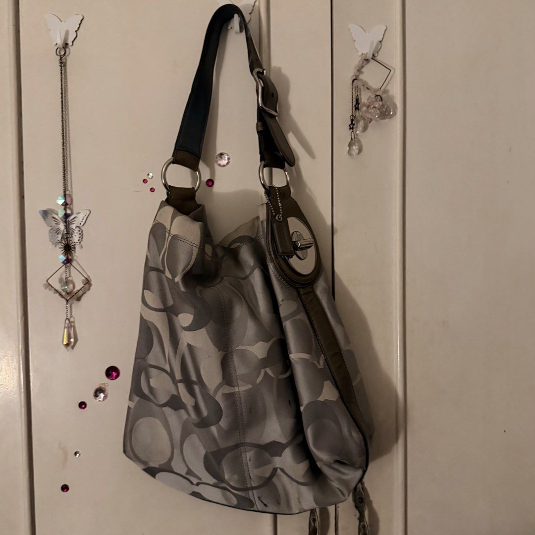 Coach Penelope Hobo Bag (Category: Shoulder Bags) located in Manila. Submitted by juliarmls (Listing ID 1466689572, Image 2). Description: • Bought in Japan last 2024 • It has paint / ink stains that I think are washable • No issues aside from the stains • Can offer but not too low !! Just message your offers 🫶🏼 .