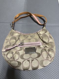 (Category: ) located in . Submitted by new2matcha (Listing ID 1466723552, Image 1). Description: .