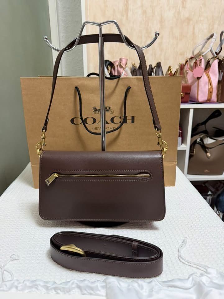 Coach Soft Tabby 26 (Category: Shoulder Bags) located in Binan City. Submitted by pinkykeenshop (Listing ID 1466765238, Image 2). Description: .